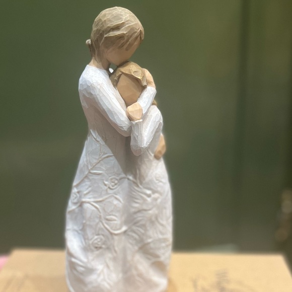 Willow Tree Accents Willow Tree Close To Me Mother And Daughter